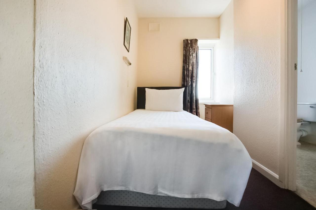 Oyo Grosvenor House Hotel Скегнесс Экстерьер фото