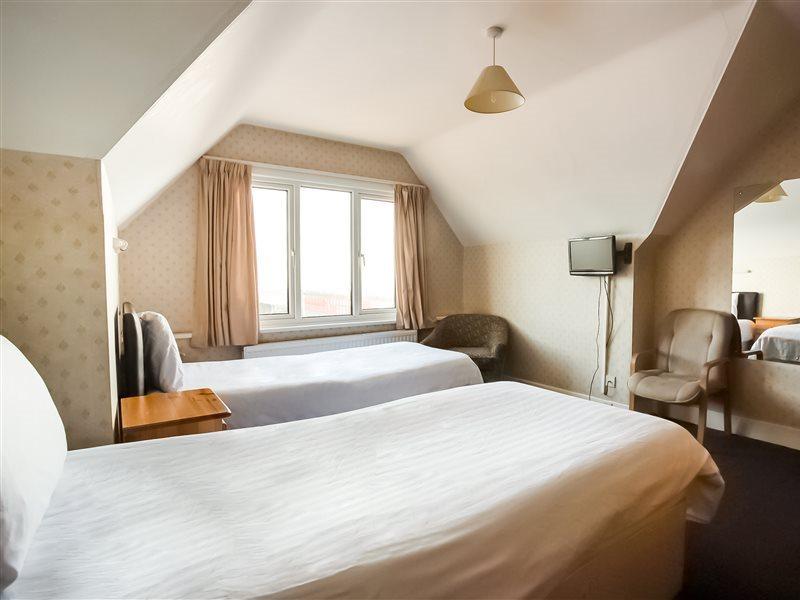 Oyo Grosvenor House Hotel Скегнесс Экстерьер фото